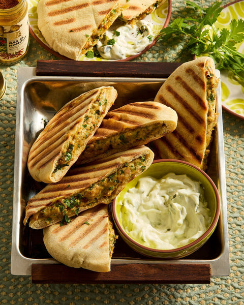 Arayes-Style Chicken Pitas with Ras el Hanout