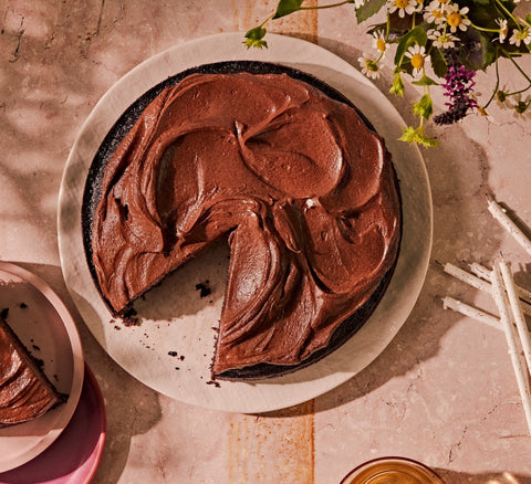 How to Make Celebration Cakes Shine